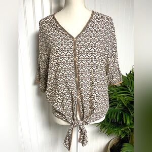 Max Studio Boho Tie Front 3/4 Sleeve Blouse with V-Neckline Womens Medium